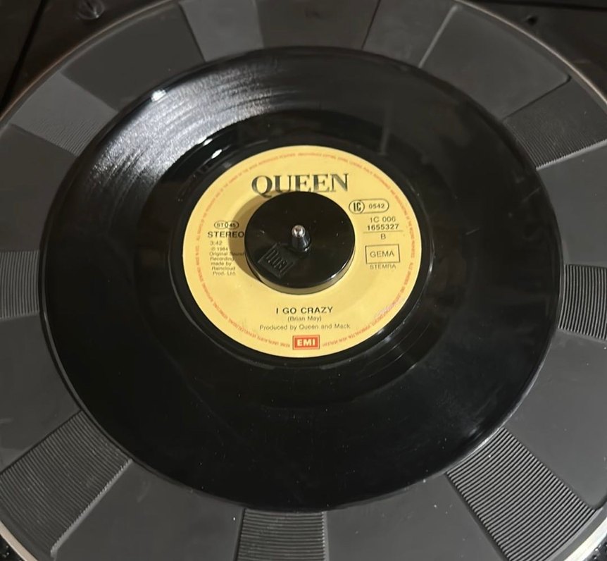 Queen - Radio Ga Ga 45' Plak - Görsel 2
