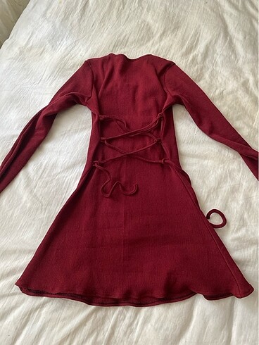 bordo bağcıklı mini elbise
