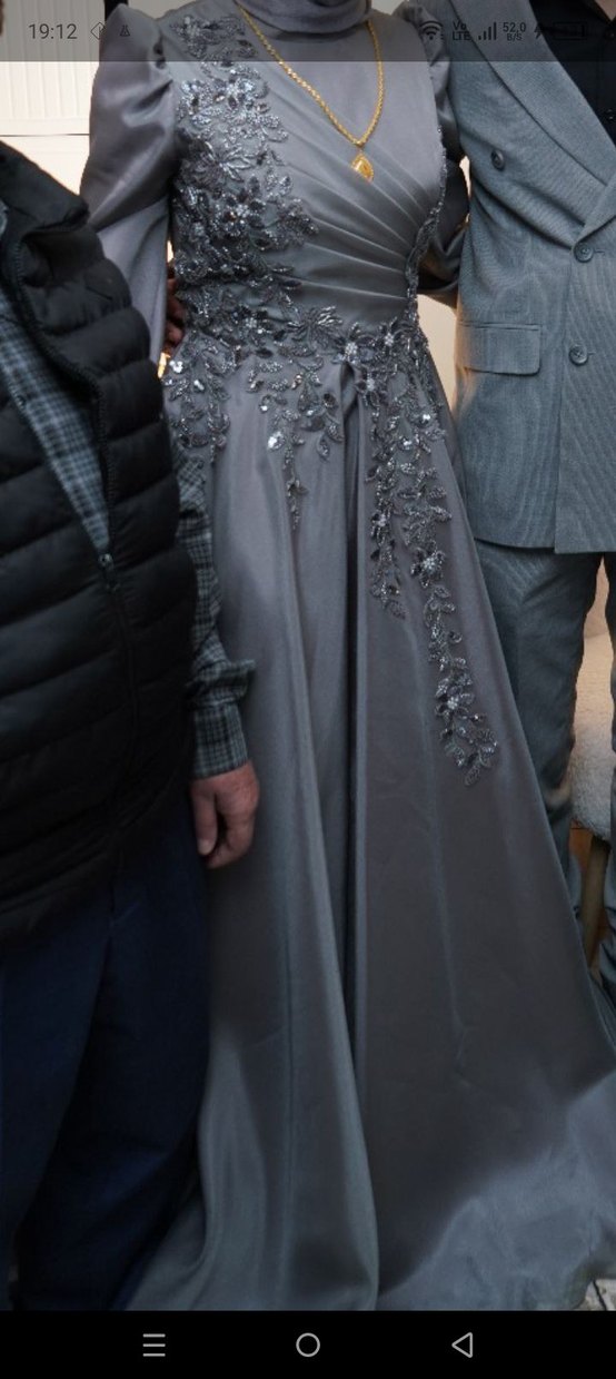 AcillUzun Kollu Gri İşlemeli Abiye Elbise - Görsel 3