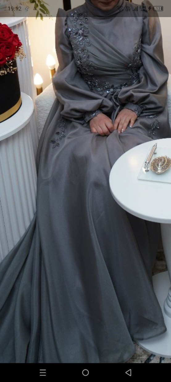 AcillUzun Kollu Gri İşlemeli Abiye Elbise - Görsel 2