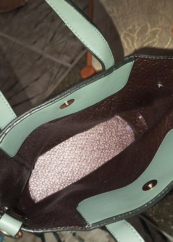 Minimalist Yeşil Deri Fermuarlı Kadın Çantası - Görsel 3