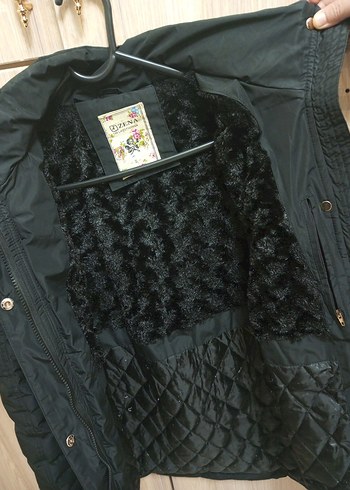 Düğmeli Siyah Kadın Kışlık Mont - Görsel 3