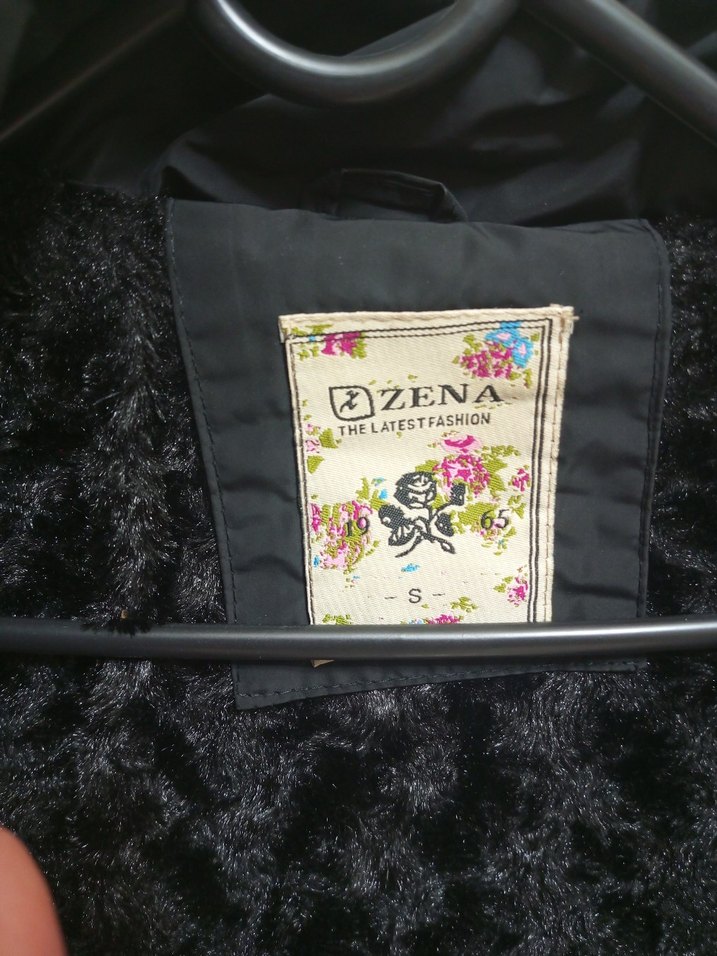 Düğmeli Siyah Kadın Kışlık Mont - Görsel 4