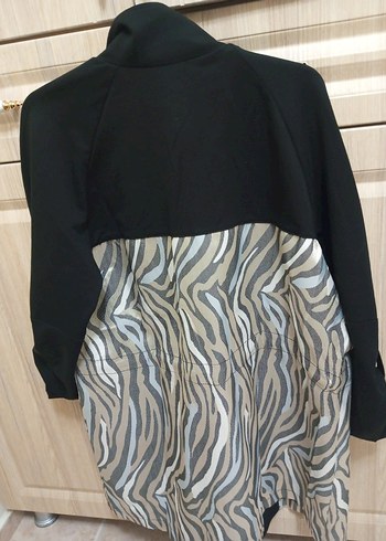 Siyah Zebra Desenli Kadın Ceket - Görsel 2