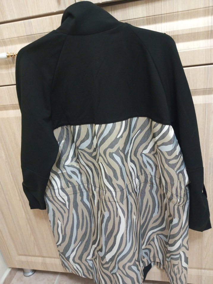 Siyah Zebra Desenli Kadın Ceket - Görsel 2