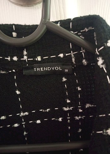 Düğmeli Siyah Kareli Midi Kadın Ceket - Görsel 2