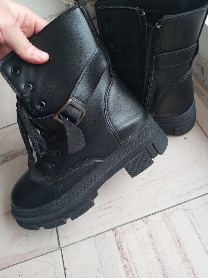 32 kız çocuk Siyah Deri Rock Punk Bot - Görsel 2