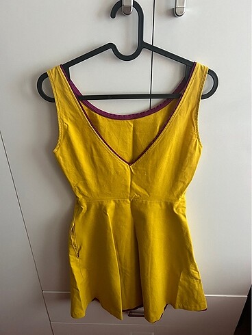 Zara Zara hardal sarısı elbise