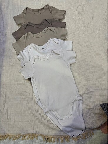 9 Ay Beden H&M 5li Pamuklu Body 9-12 ay