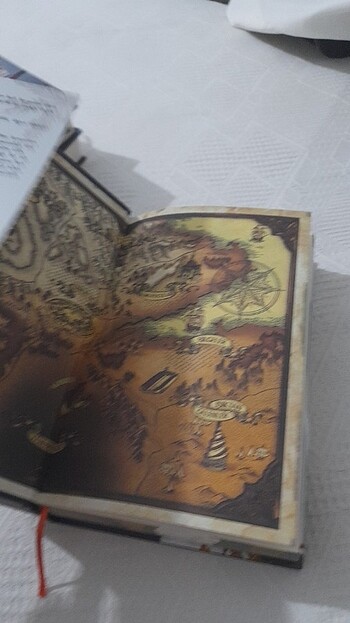  Medusanın ölü kumları ciltli kitap