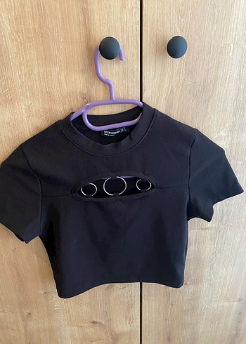 Kadın Siyah Kısa Crop Top, Kemer Detaylı