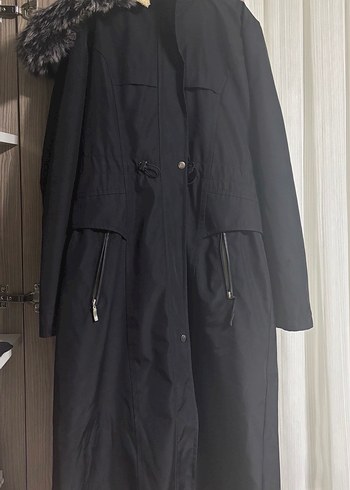 Kürklü Siyah Uzun Kadın Ceket - Görsel 2