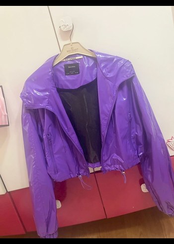 BERSHKA yağmurluk - Görsel 2