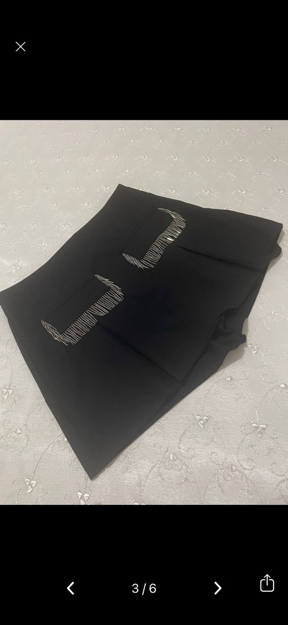 Taş detaylı Siyah Piliseli Mini şort etek - Görsel 3