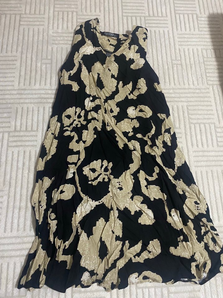 Siyah desenli elbise - Görsel 2