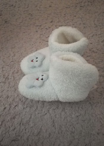 Kızlar için Beyaz Kürklü Ev Terliği - Görsel 3