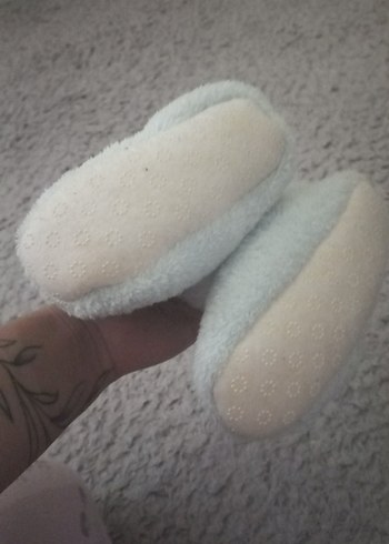 Kızlar için Beyaz Kürklü Ev Terliği - Görsel 2