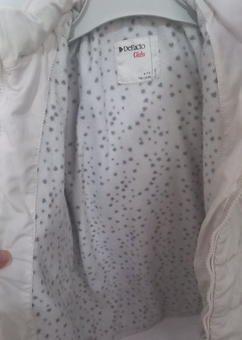 Beyaz Düğmeli Kız Çocuk Mont - Görsel 3