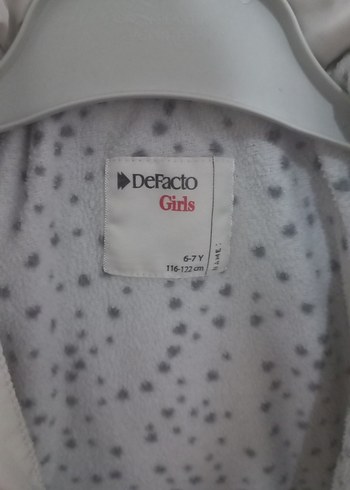 Beyaz Düğmeli Kız Çocuk Mont - Görsel 2