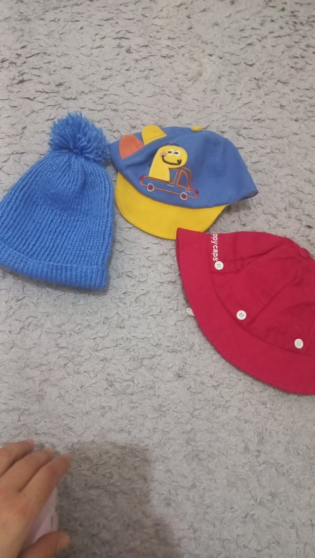 Çocuklar için Renkli Örgü Şapkalar ve Kep - Görsel 2