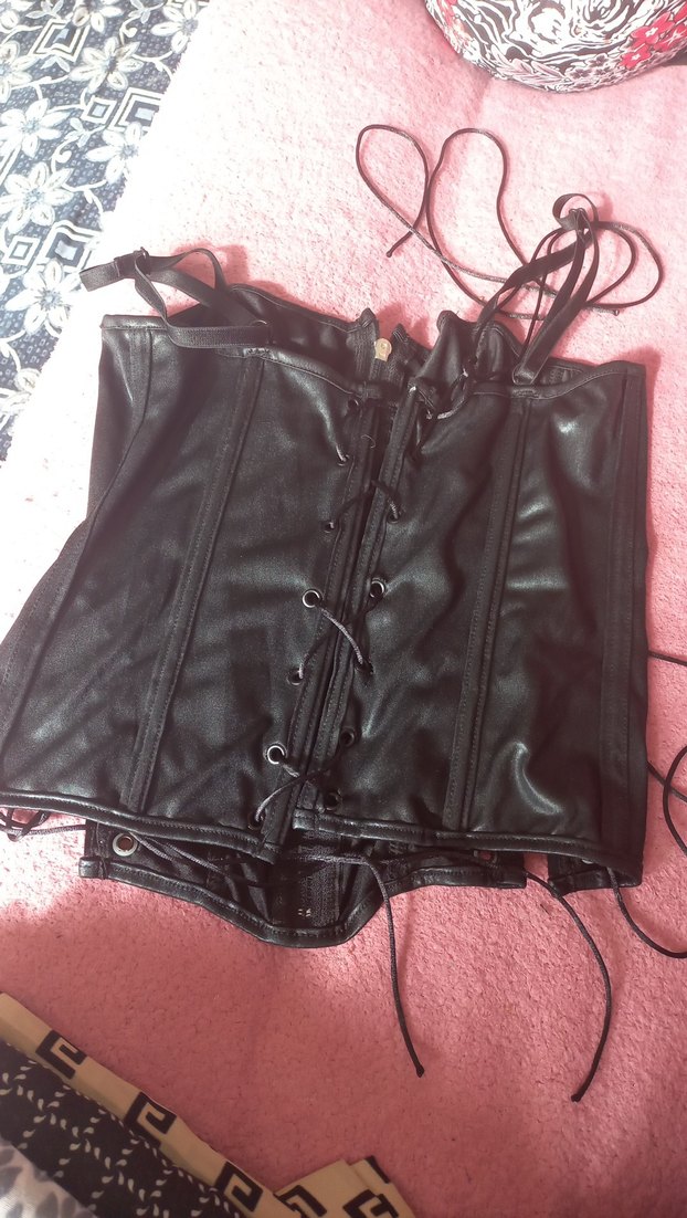 Siyah Deri Gotik Strappy Büstiyer - Görsel 3