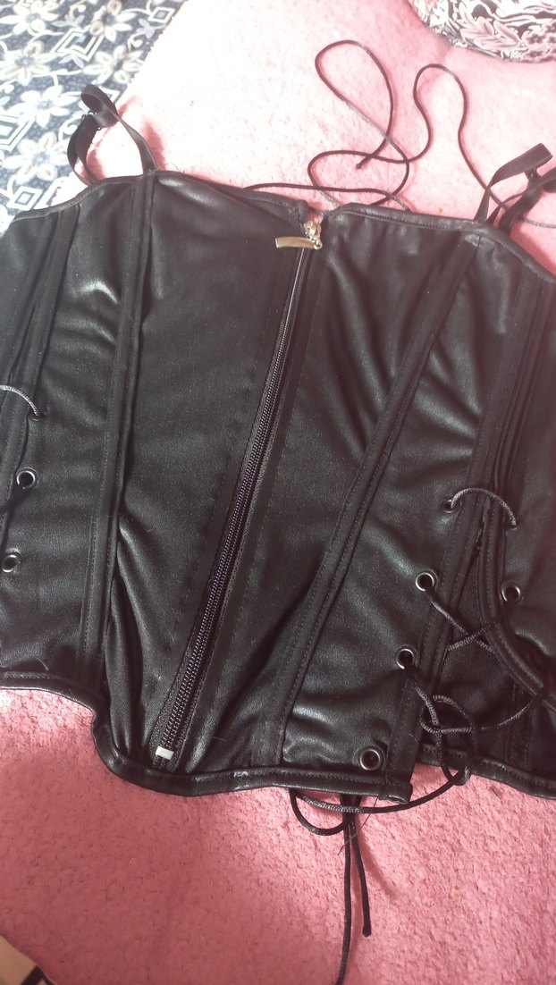 Siyah Deri Gotik Strappy Büstiyer - Görsel 2