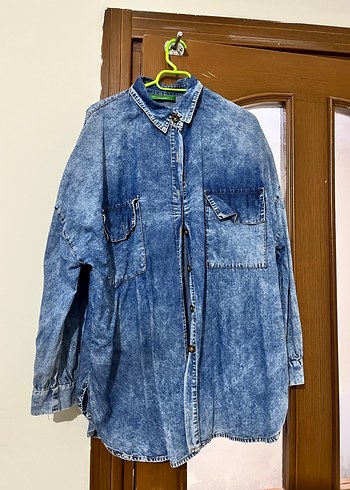 m Beden Gri Batik Desenli Kadın kot gömlek