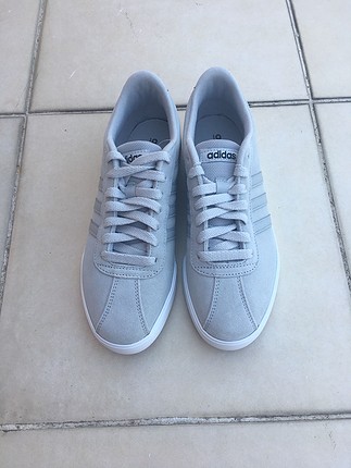 Adidas Kalıbı küçük olduğu için hiç kullanılması etiketli hala her komb