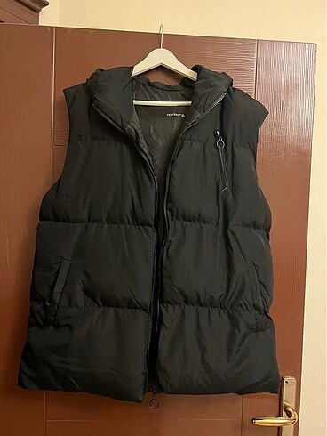 LC Waikiki Siyah yelek