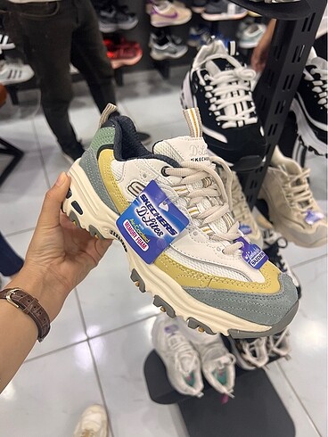 Skechers spor ayakkabı