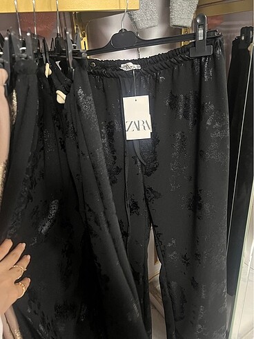 m Beden Zara pantolon