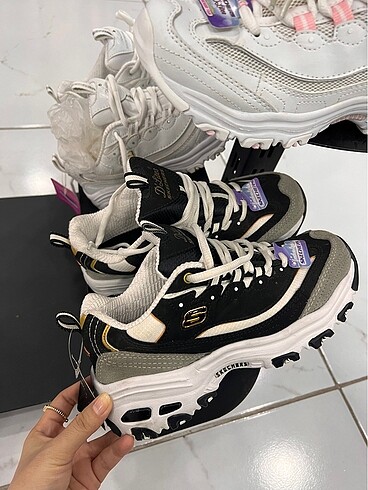 Skechers spor ayakkabı