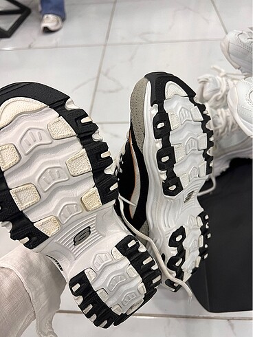 36 Beden haki Renk Skechers spor ayakkabı