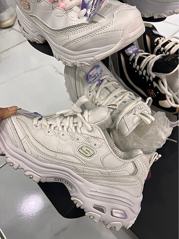 Skechers spor ayakkabı