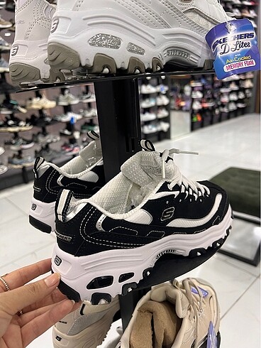 Skechers spor ayakkabı