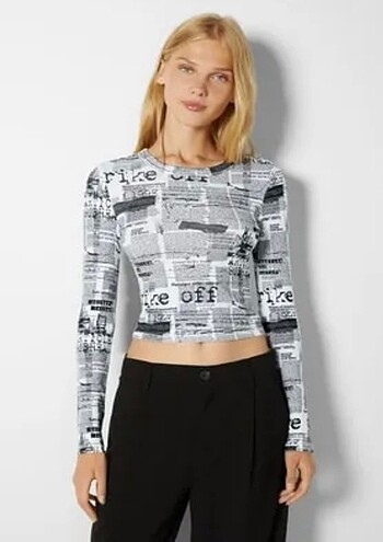 BERSHKA crop bluz