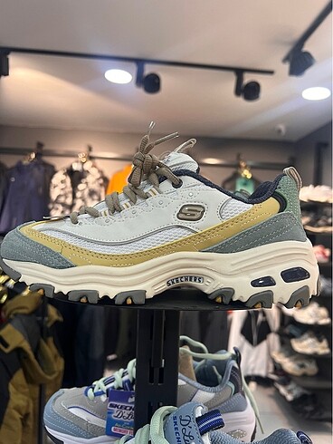 Skechers spor ayakkabı