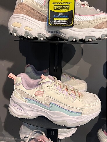 36 Beden Skechers spor