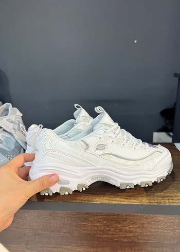 Skechers Kadın Beyaz Bağcıklı Platform Spor Ayakkabı
