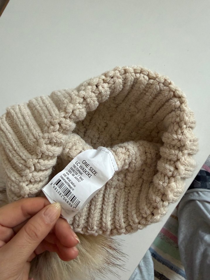 Bej Örgü Kadın Bere Ponponlu - Görsel 3