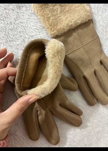 Bej Süet Kadın Eldiven Kürklü Detaylı - Görsel 2