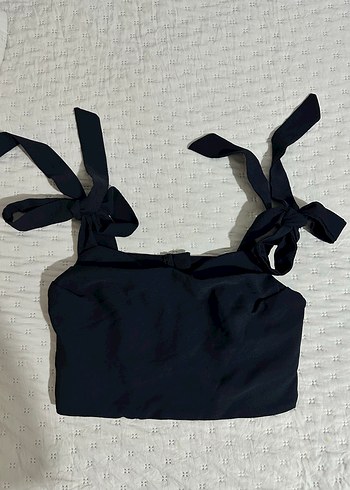 Fiyonklu Siyah Strappy Bustier