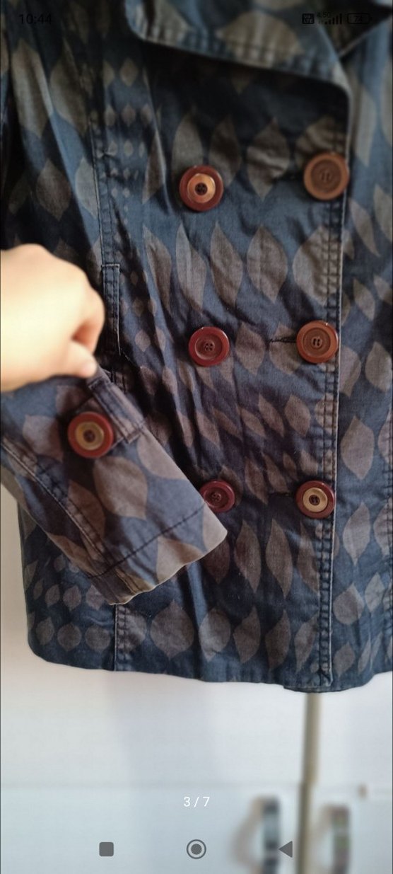 Düğmeli Batik Desenli Denim Hamile Ceketi — görsel 3/7