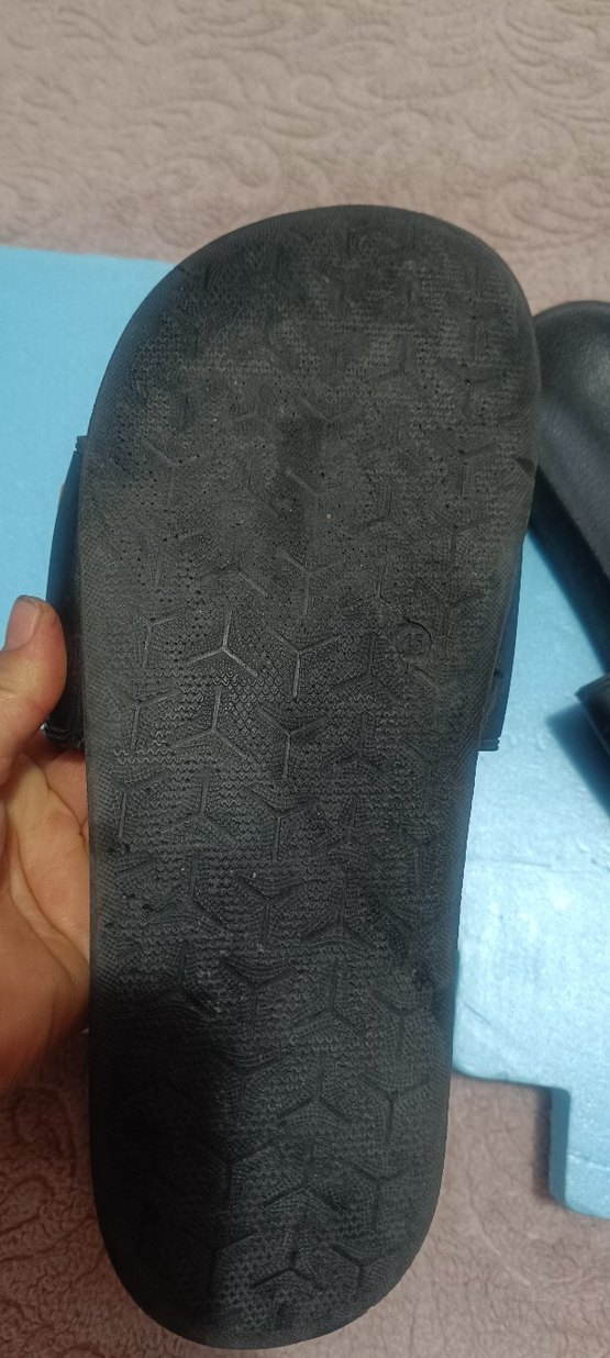 National Geographic Siyah Erkek Terlik - Görsel 2