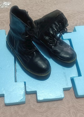 Siyah Süet Blok Topuklu Kadın Bot - Görsel 5