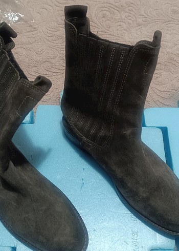 Siyah Süet Blok Topuklu Kadın Bot - Görsel 8