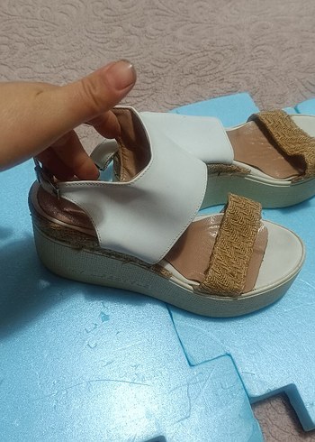 Beyaz Rugan Dolgu Topuklu Kadın Klasik Ayakkabı - Görsel 11