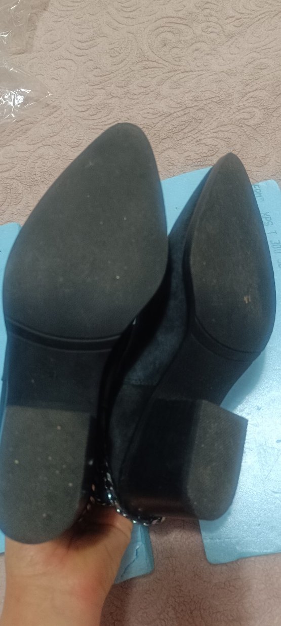 Siyah Süet Zincirli Topuklu Bot - Görsel 4