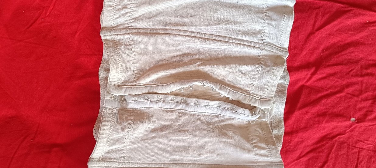 Beyaz Parlak Hemşire Korsesi Midi Boy - Görsel 2