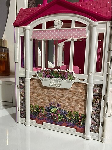  Barbie portatif ev